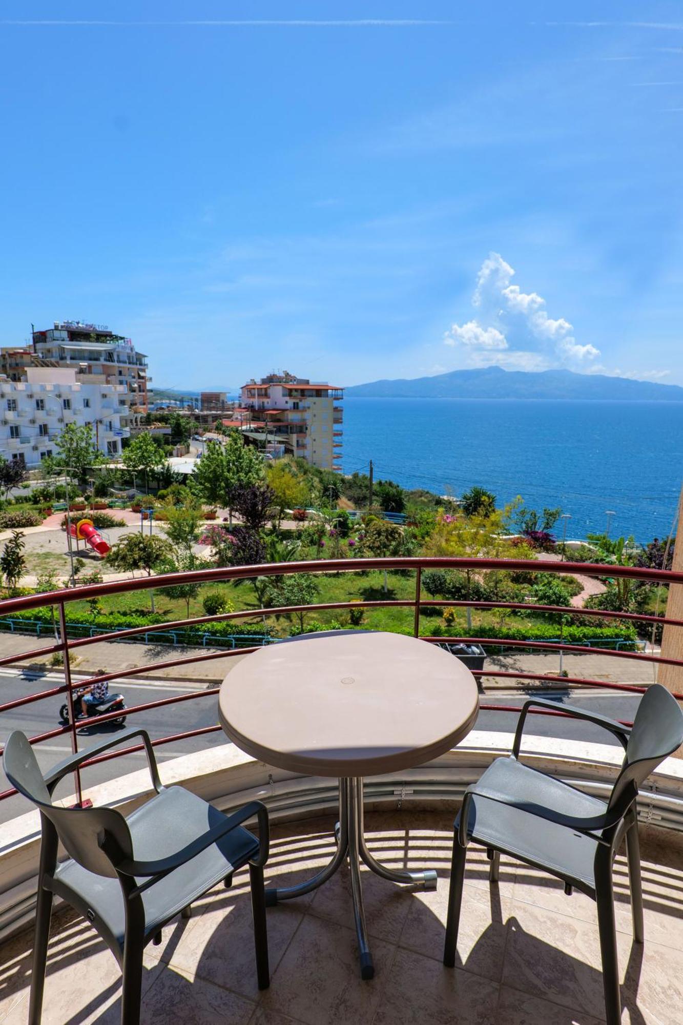 Sunny Apts Sarandë Buitenkant foto