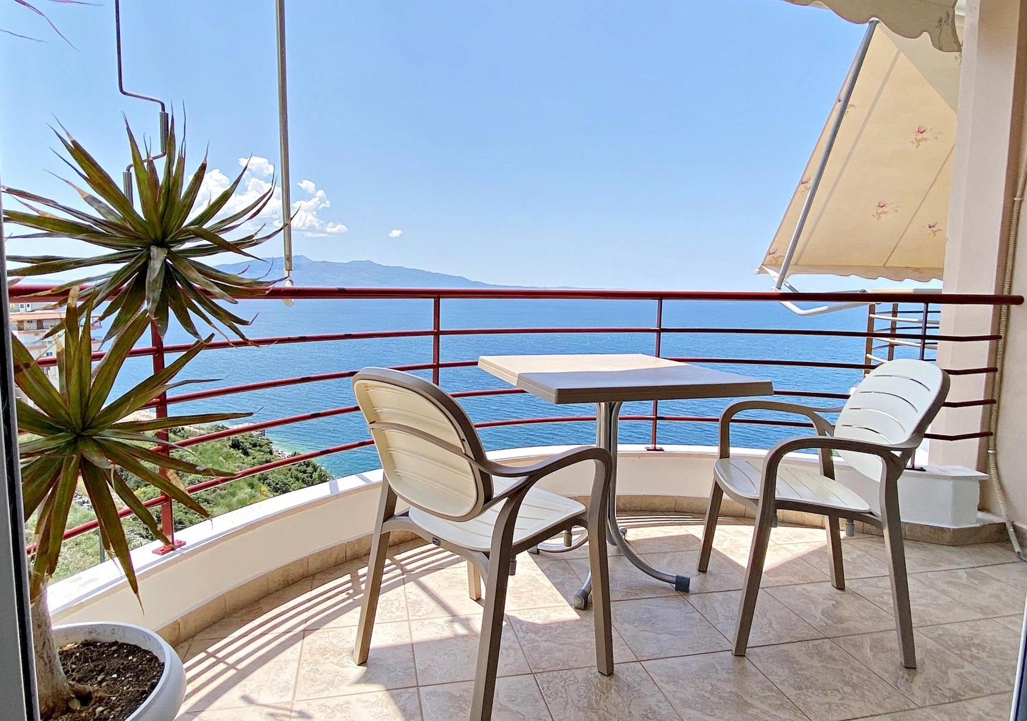 Sunny Apts Sarandë Buitenkant foto