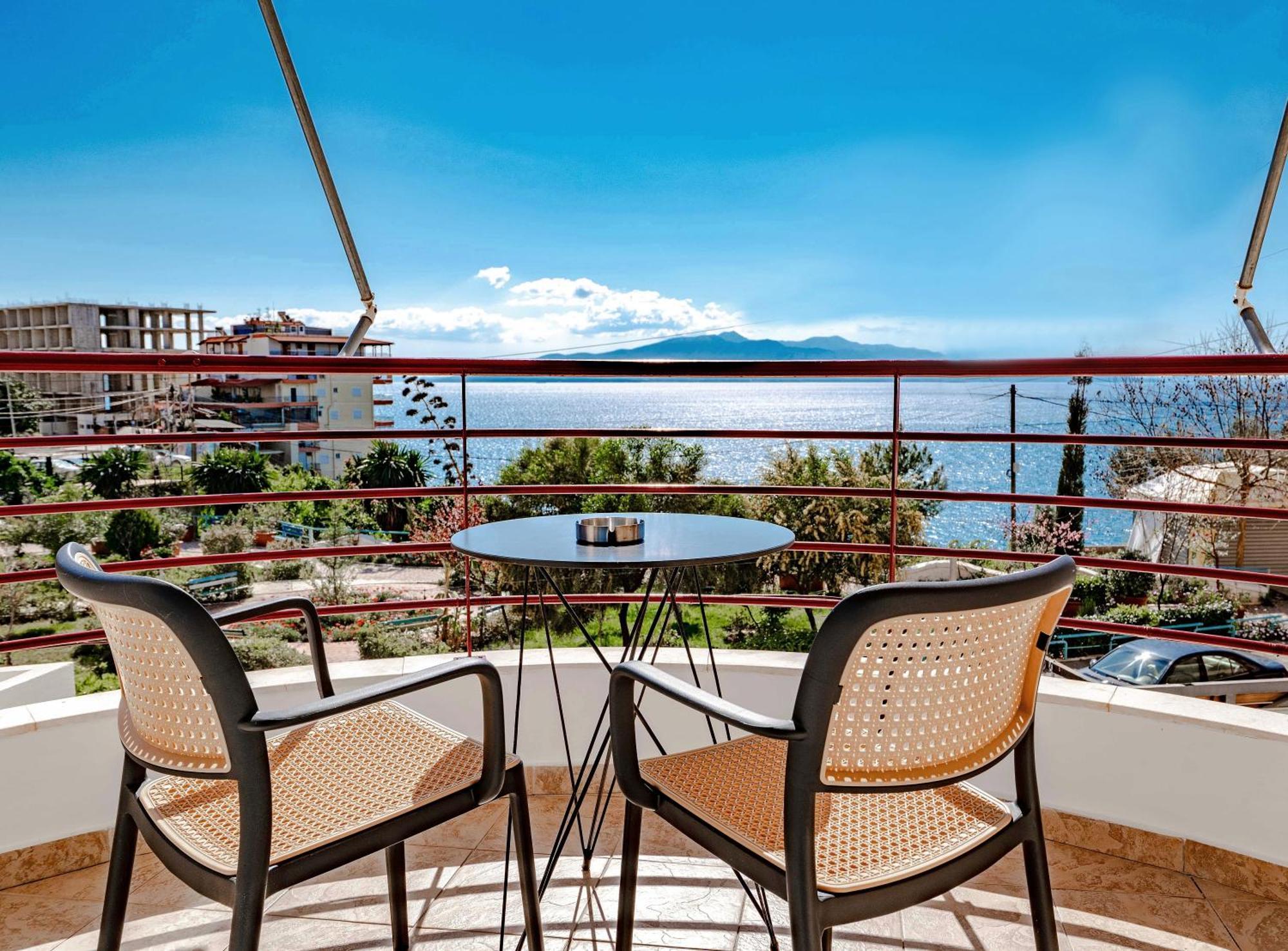 Sunny Apts Sarandë Buitenkant foto