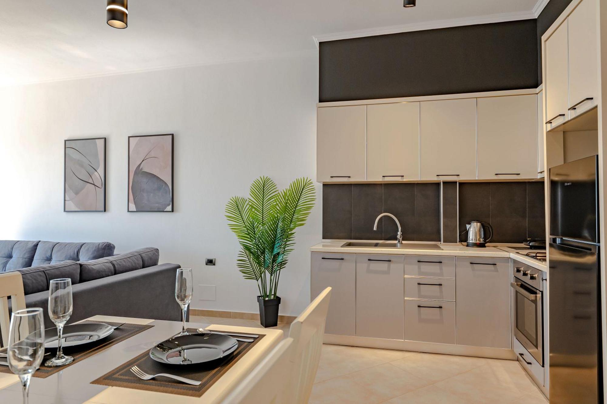 Sunny Apts Sarandë Buitenkant foto